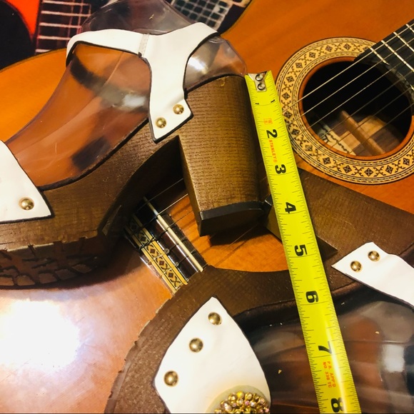 🌺Natures Breeze White Platform Decorative Heels! - Picture 16 of 16